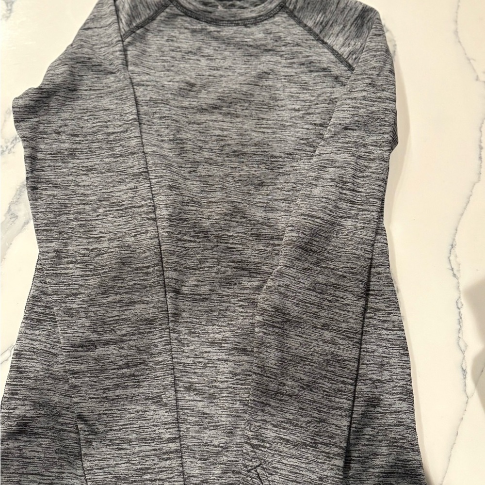 Cuddl Duds Women's Gray Long Sleeve Top